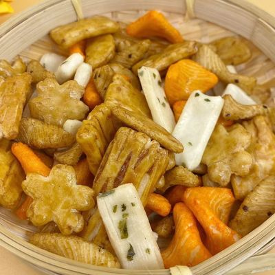 Bánh gạo nhiều hình dạng Bánh gạo trộn rong biển Nhật Bản