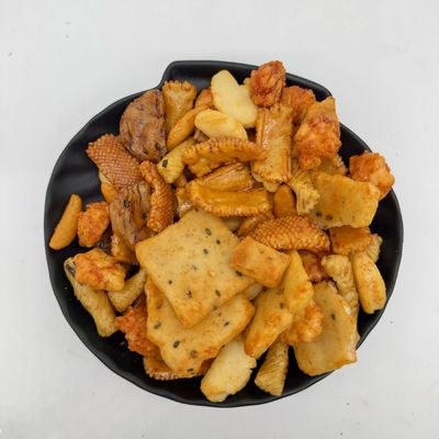 Giá tốt. Bánh giòn gạo bơm với hương vị mặn, nhẹ, giòn và dễ dùng cho gia đình trực tuyến